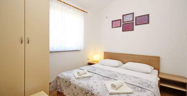 Appartamento Bebek – con balcone e parcheggio