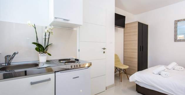 Appartamento monolocale Berisha 1 n.6 – con terrazza coperta