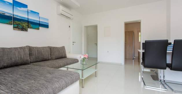 Appartamento moderno Berisha 1 n.5 – con balcone