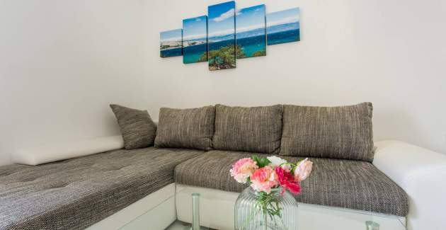 Appartamento moderno Berisha 1 n.5 – con balcone