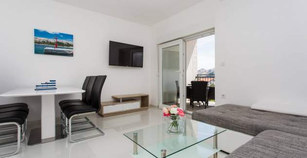 Appartamento moderno Berisha 1 n.5 – con balcone