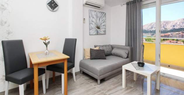 Appartamento Affascinante Brnić n.6 - con balcone e vista mare