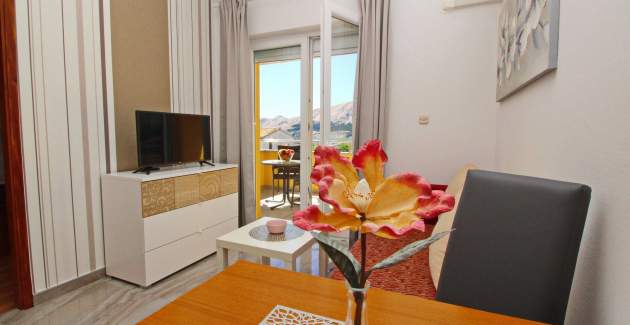 Appartamento Affascinante Brnić n.7 - con balcone e vista mare