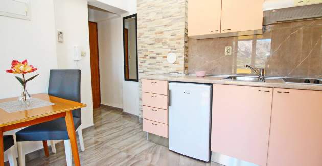 Appartamento Affascinante Brnić n.7 - con balcone e vista mare