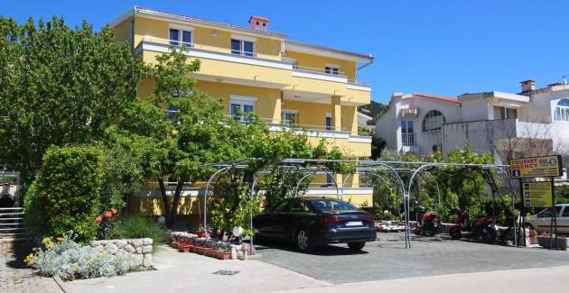 Appartamento Affascinante Brnić n.7 - con balcone e vista mare