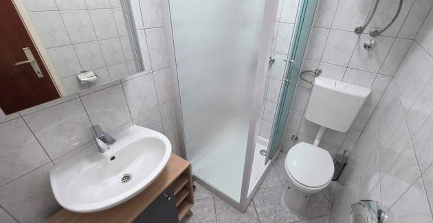 Studio Apartment Bugi - with Balcony