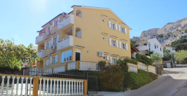 Capic Z4 – Appartamento con balcone e posto auto, a 300 m dalla spiaggia