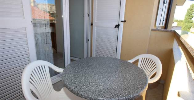 Capic Z4 – Appartamento con balcone e posto auto, a 300 m dalla spiaggia