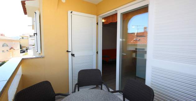 Capic Z5 – Appartamento con balcone e posto auto, a 300 m dalla spiaggia