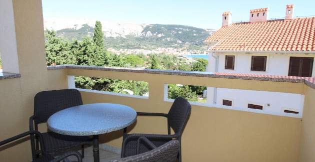 Capic Z5 – Appartamento con balcone e posto auto, a 300 m dalla spiaggia