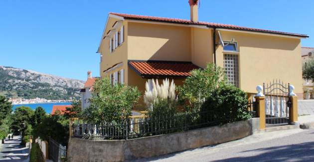 Capic Z7 – Appartamento con balcone e posto auto, a 300 m dalla spiaggia