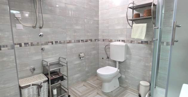 Appartamento Cugalj – con Balcone, al 2. Piano, a 300 m dalla Spiaggia
