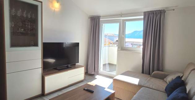 Appartamento Cugalj – con Balcone, al 2. Piano, a 300 m dalla Spiaggia