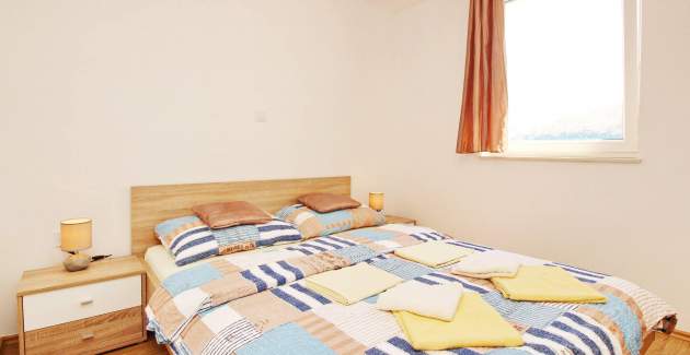 Appartamento Cugalj – con balcone, 1. piano, a 300 m dalla spiaggia