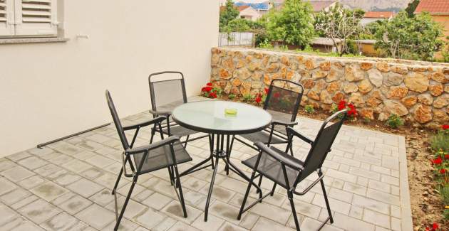 Appartamento Vasilic – con terrazza, a 300 m dalla spiaggia