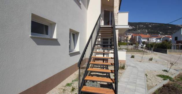 Camera Dekanic n.3 – con mini frigorifero e balcone