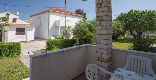 Camera Dekanic n.2 – con mini frigorifero e terrazza