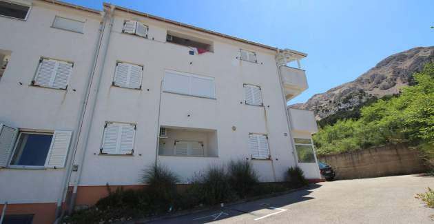 Appartamento Djikic – con Balcone e Parcheggio