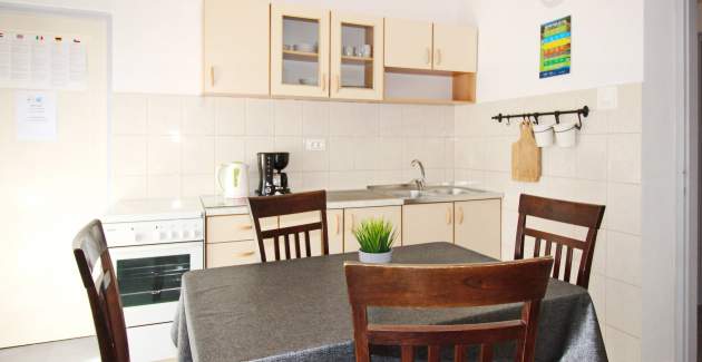 Appartamento Mihaela – 350 m dalla Spiaggia