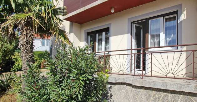 Appartamento Mihaela – 350 m dalla Spiaggia
