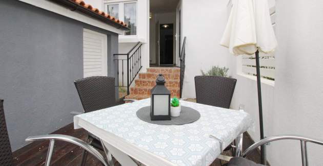 Appartamento Fantov No.2 – con Terrazza, a 250 m dalla Spiaggia