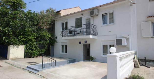 Appartamento Fantov No.2 – con Terrazza, a 250 m dalla Spiaggia