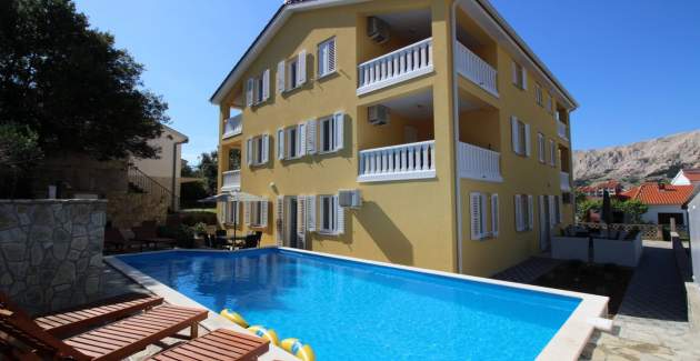 Appartamento Gorica 1 n.5 – con Piscina, a 200 m dalla Spiaggia