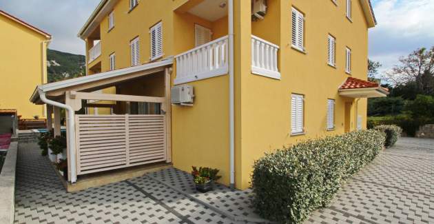 Appartamento Gorica 1 n.3 – con piscina, a 200 m dalla spiaggia