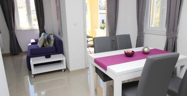 Appartamento Gorica 1 n.6 – con piscina, a 200 m dalla spiaggia
