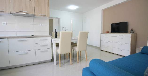 Appartamento Gorica 1 n.1 – con piscina, a 200 m dalla spiaggia