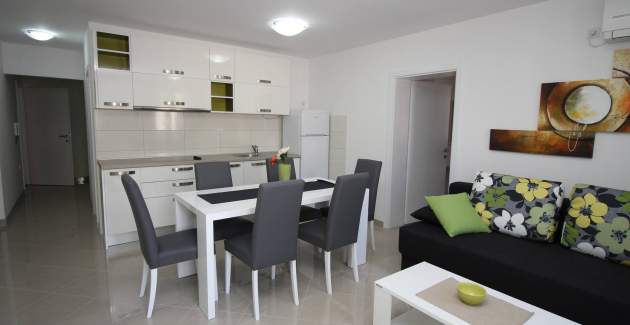 Appartamento Gorica 1 n.2 – con piscina, a 200 m dalla spiaggia