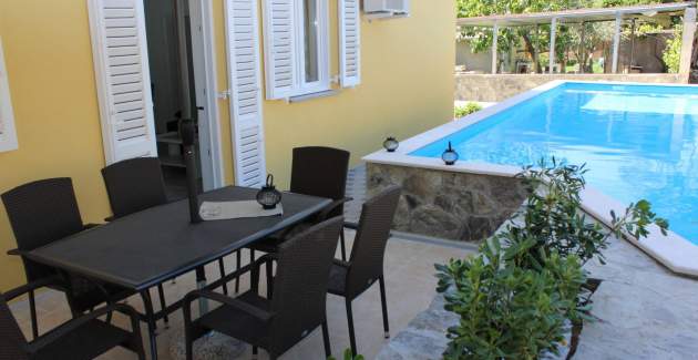 Appartamento Gorica 1 n.2 – con piscina, a 200 m dalla spiaggia
