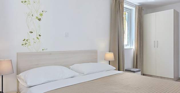 Apartment Gorica 2 No.1 - with Terrace and Pool