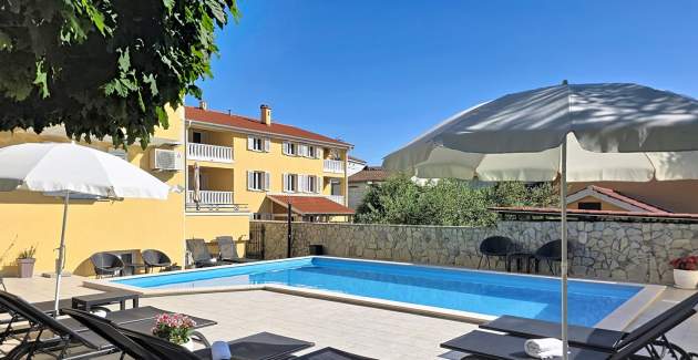 Apartment Gorica 2 No.1 - with Terrace and Pool