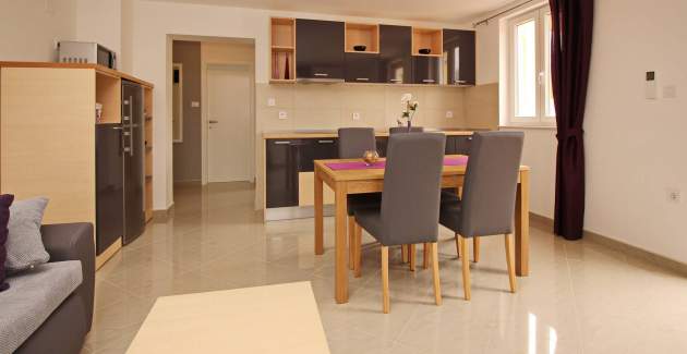 Appartamento Gorica 2 n.1 – con terrazza e piscina