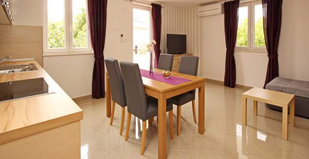 Appartamento Gorica 2 n.1 – con terrazza e piscina