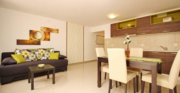 Appartamento Gorica 2 n.2 – con terrazza e piscina