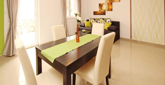 Appartamento Gorica 2 n.2 – con terrazza e piscina
