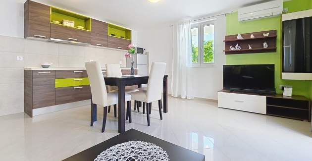 Apartment Gorica 2 No.2 - with Terrace and Pool