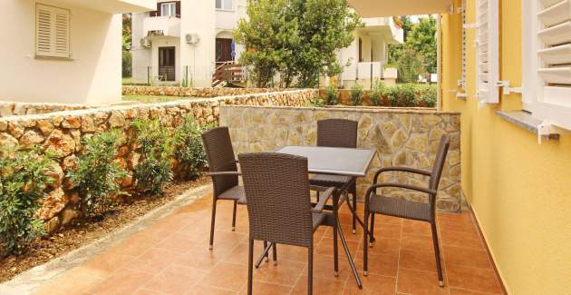 Appartamento Gorica 2 n.2 – con terrazza e piscina