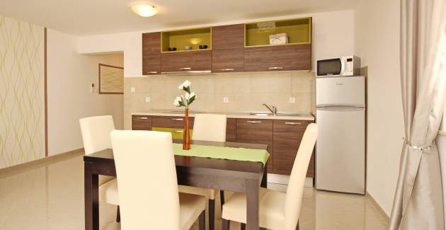 Appartamento Gorica 2 n.2 – con terrazza e piscina