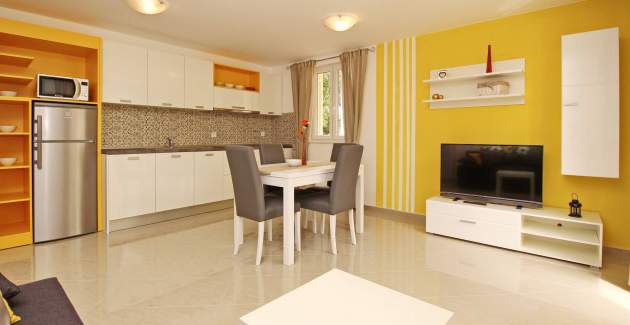 Appartamento Gorica 2 n.3 – con terrazza e piscina