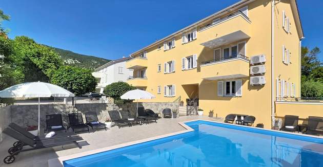 Apartment Gorica 2 No.5 - with Balcony and Pool