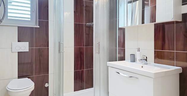 Apartment Gorica 2 No.5 - with Balcony and Pool