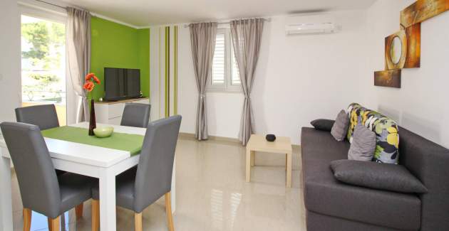 Appartamento Gorica 2 n.6 – con balcone e piscina