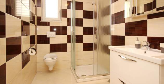 Appartamento Gorica 2 n.6 – con balcone e piscina