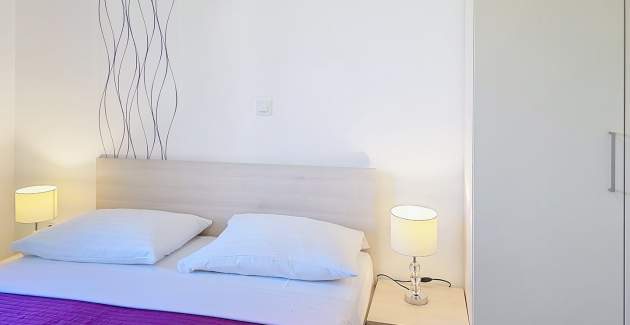Apartment Gorica 2 No.6 - with Balcony and Pool