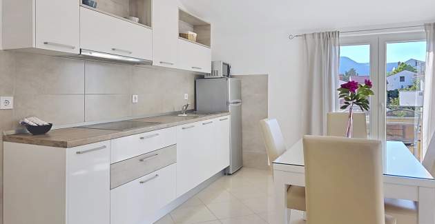 Apartment Gorica 2 Nr.8 – mit Balkon und Pool