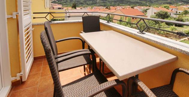 Apartman Gorica 2 br.8 – s balkonom i bazenom