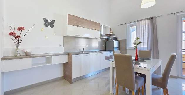 Apartment Gorica 2 Nr.9 – mit Balkon und Pool